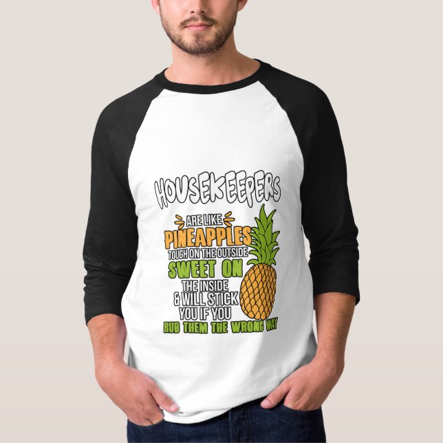 Camiseta Los Hogares Son Como Las Piñas. (Anverso)