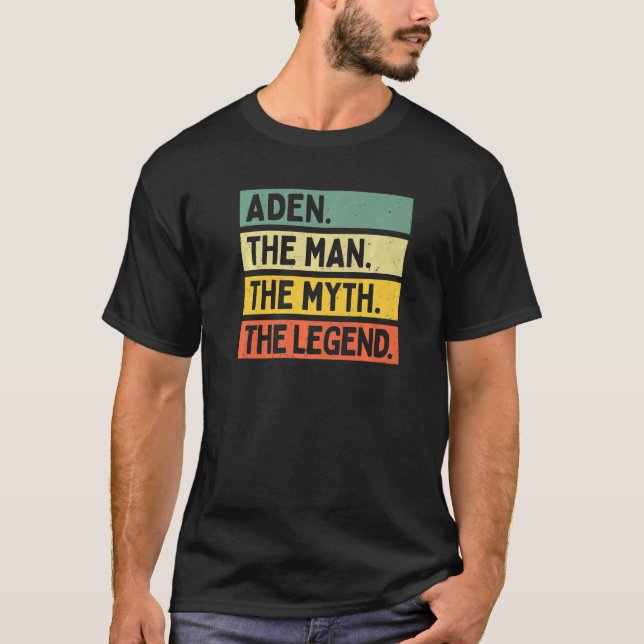 Camiseta Los Hombres Adoran Al Hombre El Mito De La Leyenda (Anverso)