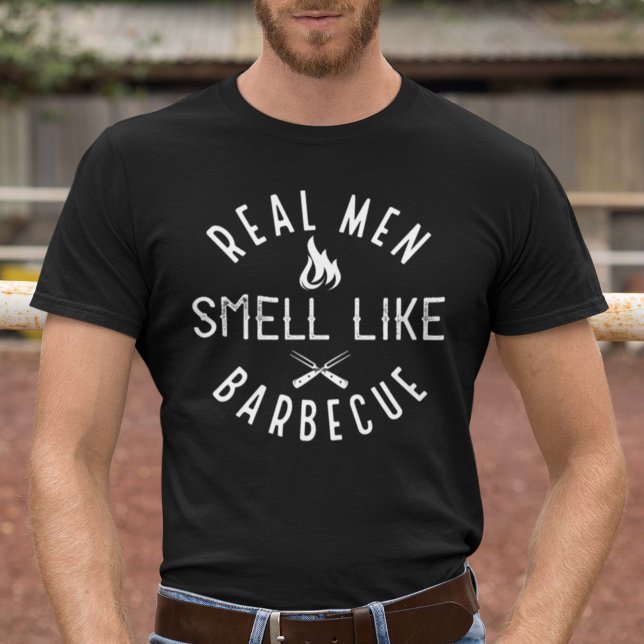 Camiseta Los Hombres De Verdad Huelen Como La Barbacoa (Subido por el creador)