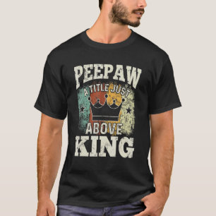Camiseta Los Hombres Empujan Un Titulo Justo Sobre El Rey P