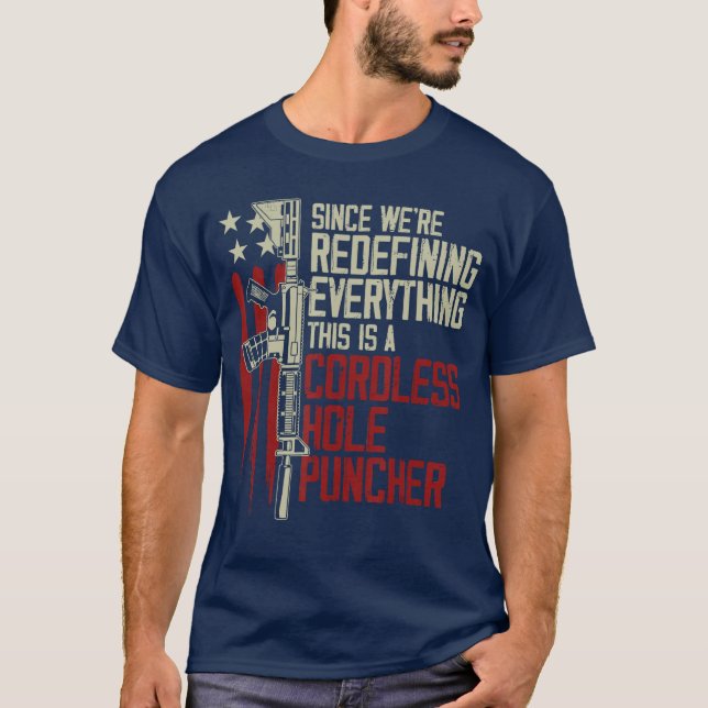 Camiseta Los hombres estaban redefiniendo todo esto es un H (Anverso)