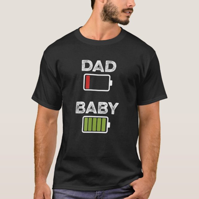 Camiseta Los hombres están cansados papá con batería baja B (Anverso)