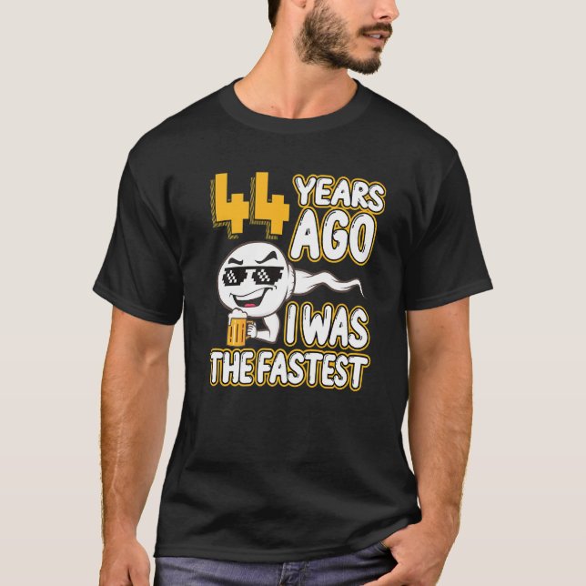 Camiseta Los Hombres Hace 44 Años Era El Espíritu De La Gag (Anverso)