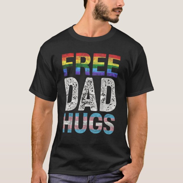 Camiseta Los Hombres Libres De Papá Abrazan El Arcoiris Lgb (Anverso)