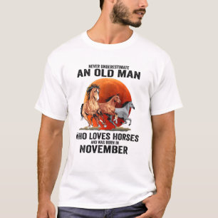 Camiseta Los hombres nunca subestiman a un anciano que ama