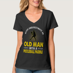 Camiseta Los Hombres Nunca Subestiman A Un Viejo Con Un Pic