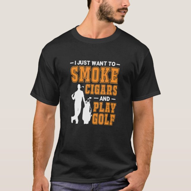 Camiseta Los Hombres Que Solo Quiero Fumar Cigarros Y Jugar (Anverso)