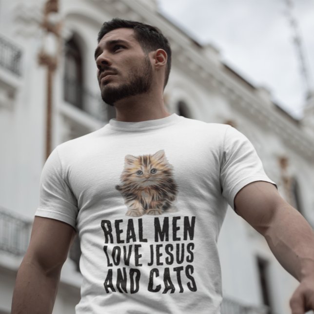 CAMISETA LOS HOMBRES REALES AMAN A JESÚS Y GATOS, CAMISAS C (Subido por el creador)
