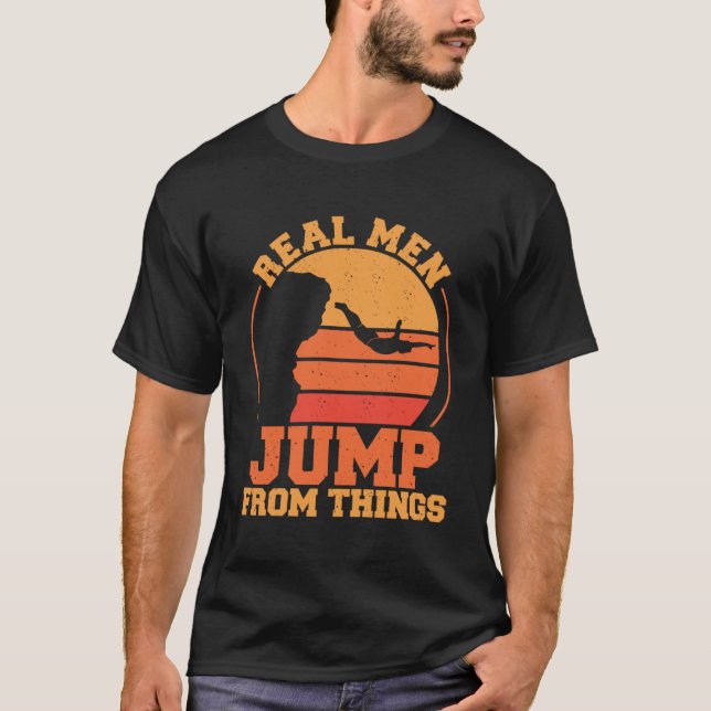 Camiseta Los Hombres Reales Saltan De Las Cosas Saltando Pu (Anverso)