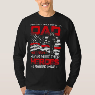 Camiseta Los hombres se enorgullecen de que papá de bombero