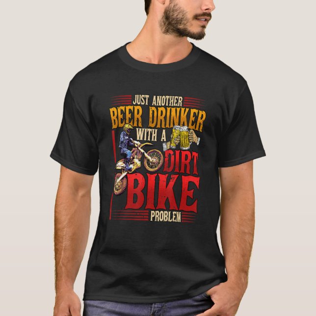 Camiseta Los Hombres Son Sólo Otro Bebedor De Cerveza Con U (Anverso)