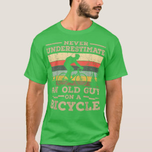 Camiseta Los Hombres Vintage Nunca Subestiman A Un Viejo Ho