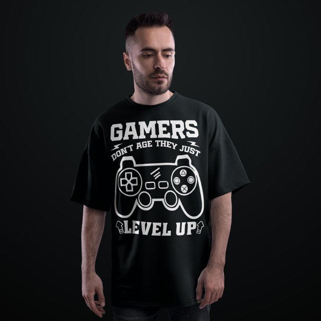 Camiseta Los jugadores no envejecen, solo se nivelan como j (Subido por el creador)