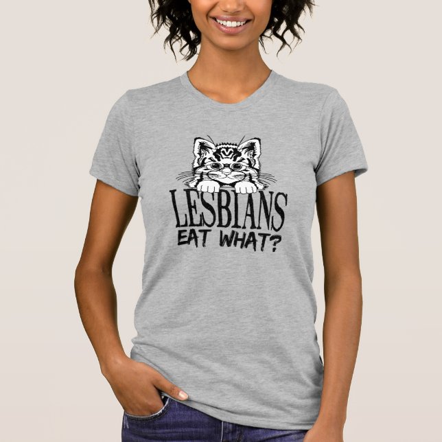 CAMISETA ¿LOS LESBIANOS COMEN QUÉ? (Anverso)