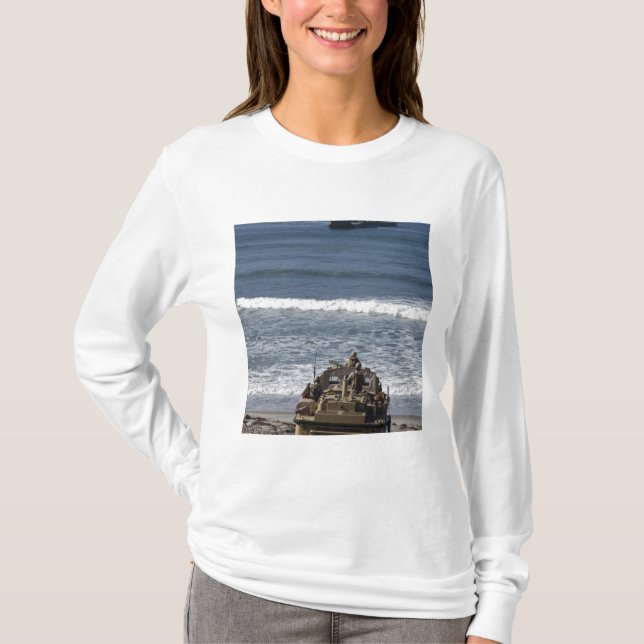 Camiseta Los marinos esperan la llegada (Anverso)