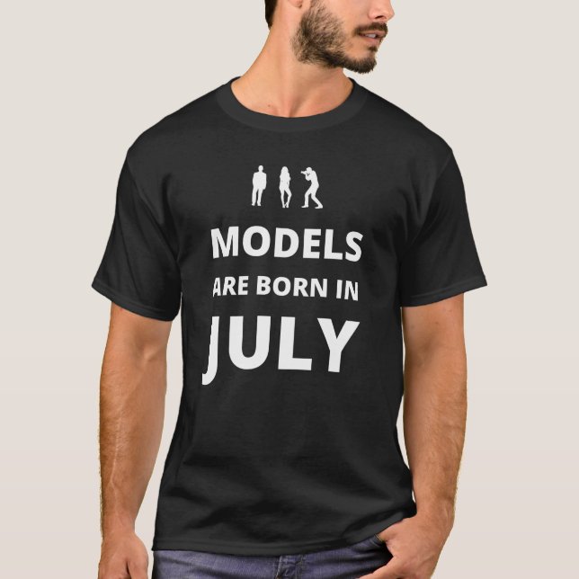 Camiseta Los modelos nacen en julio (Anverso)