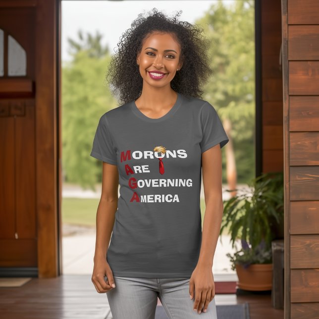 Camiseta Los moros están gobernando el gris político de Est (Subido por el creador)