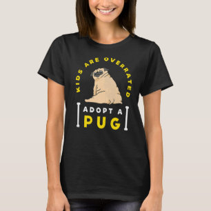 Camiseta Los niños sobrevalorados adoptan un Pug DINK
