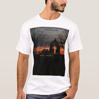 Camiseta Los operadores pesados del equipo trabajan hasta