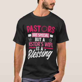 Camiseta Los Pastores Son Especiales, Pero La Mujer Pastora