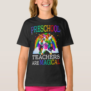 Camiseta Los profesores de preescolar son unicornios mágico