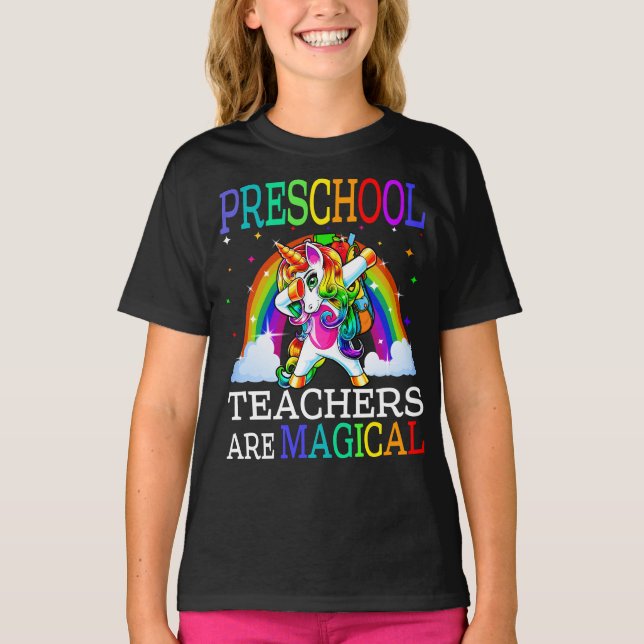 Camiseta Los profesores de preescolar son unicornios mágico (Anverso)
