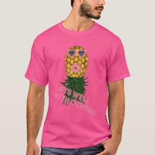 Camiseta Los Swingers juegan bien con otros, pinea al revés