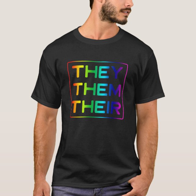 Camiseta Los transexuales LGBT y el arcoiris de Pronouns (Anverso)