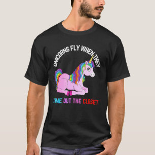 Camiseta Los Unicornios Volan Cuando Salen Del Closet Unico