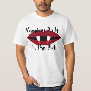 Camiseta Los vampiros lo hacen en los labios rojos sangre