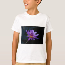 Camiseta Loto de Nenúfar Púrpura