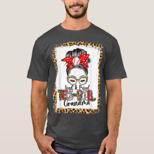 Camiseta Loud & Orgullosa Abuela de Teeball Messy Bun Mom L