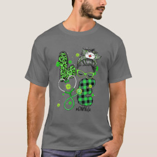 Camiseta Love CNA Nurse Life Messy Bun Leopard Irish St Pat