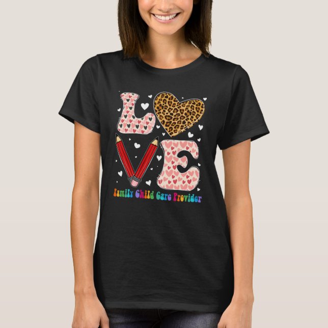 Camiseta Love Family Child Care Provider Leopard Plaid Vale (Anverso)