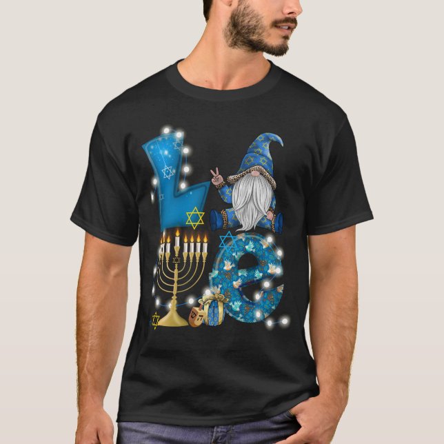 Camiseta LOVE Gnome Hanukkah Decoraciones Chanukah (Anverso)