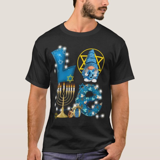 Camiseta LOVE Gnome Hanukkah Decoraciones Chanukah (Anverso)