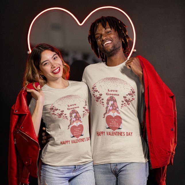 Camiseta Love Gnome Happy Name Quote Día de San Valentín Un (Love Gnome Happy Name Quote Valentines Day Unisex T-Shirt)