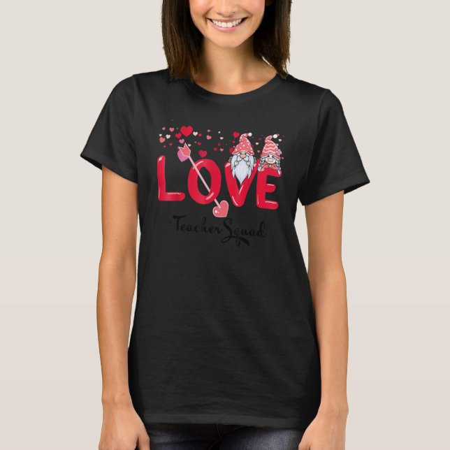 Camiseta Love Gnome Valentines Day Red Buffalo Plaid Leopar (Anverso)