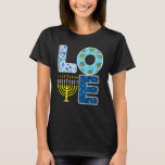 Camiseta Love Hanukkiah Menorah Jew Hanukkah Chanukah Men W<br><div class="desc">Ama Hanukkiah Menorah Jew Hanukkah Chanukah Hombres Mujeres Niños 2.</div>