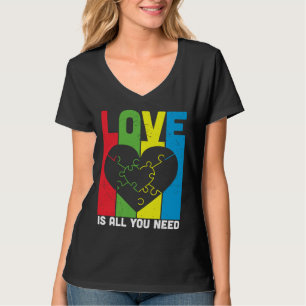 Camiseta Love Is All You Need Autism Awareness