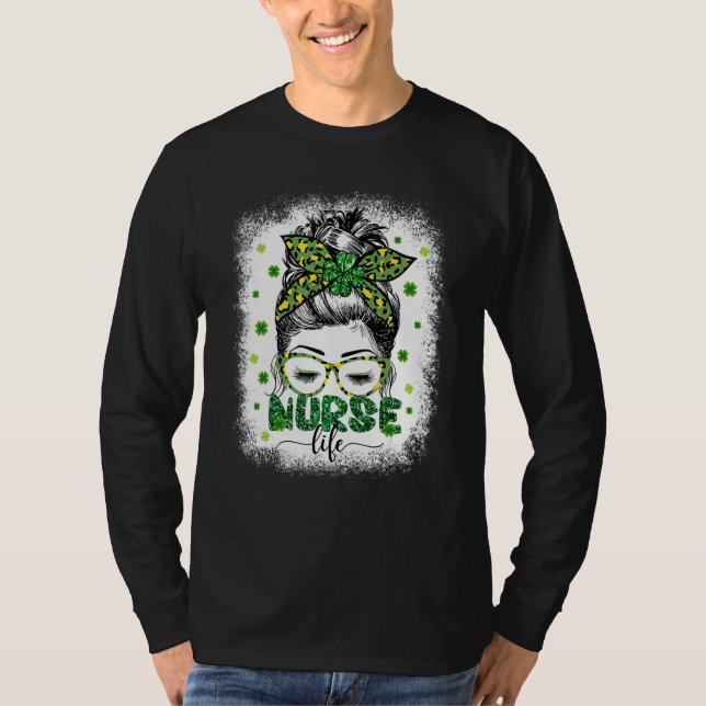 Camiseta Love Nurse Life Messy Bun Leopard Shamrock St Patr (Anverso)