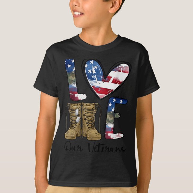 Camiseta Love Our Veterans Day Proud Military American Flag (Anverso)