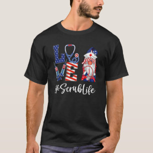 Camiseta Love Scrub Life Enfermera Gnome Bandera Americana