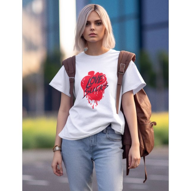 Camiseta Love Sucks, diseño moderno anti Día de San Valentí (Subido por el creador)