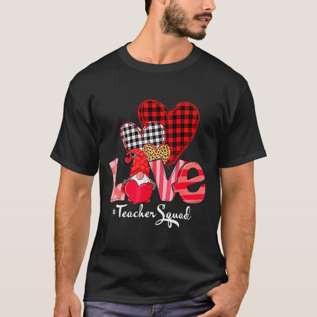 Camiseta Love Teacher Squad Gnome Hearts Valentines Gnome T (Anverso)