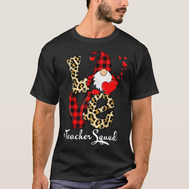 Camiseta Love Teacher Squad Gnome Hearts Valentines Gnome T (Anverso)