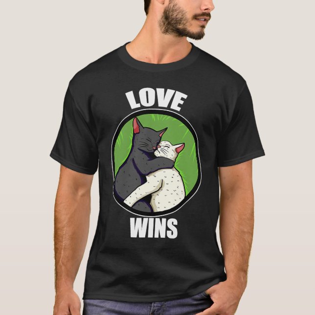 Camiseta Love Wins Cuddle Cat Kitty Cuddly (Anverso)