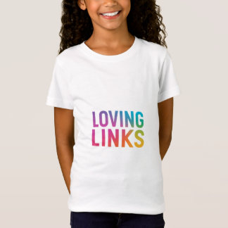 Camiseta "Loving Links" presenta un encantador diseño de ca