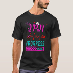 Camiseta Lpn En Marcha Cargando El Nuevo Grado De Enfermera