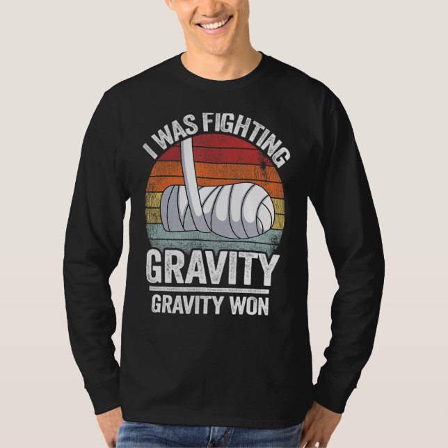 Camiseta Luchaba Contra Gravity Gravity Ganó Hand Bro (Anverso)